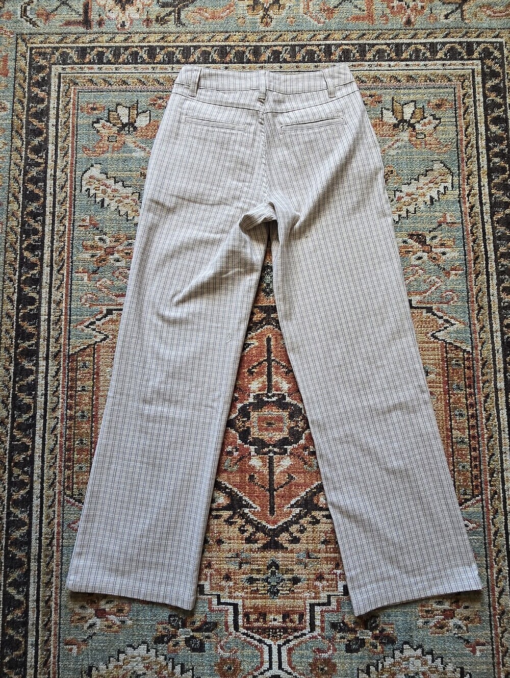 Volcom - Picture 2 of 3